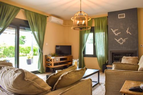 Aurelia Home