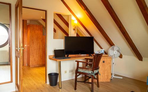 TV a/nebo společenská místnost v ubytování Trip Inn Bristol Hotel Mainz