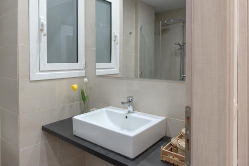 Amazing apartment 2 min to Acropolis