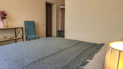  Harmonia Garden Garni -  Room  picture :   Tea/Coffee maker    Shower    Air conditioning                           