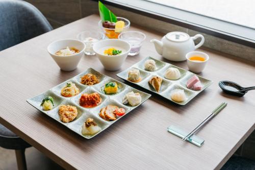 Mad på hotellet eller i nærheden