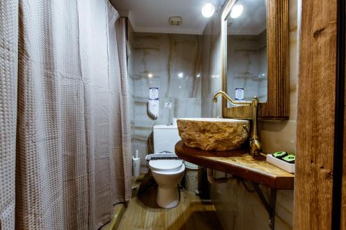 Bozzali Deluxe Hotelにあるバスルーム