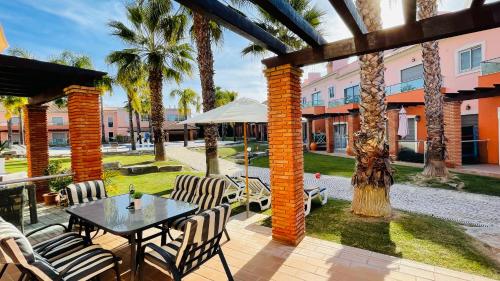 Santa Maria C - Shared Pool - 8 Guests - Albufeira