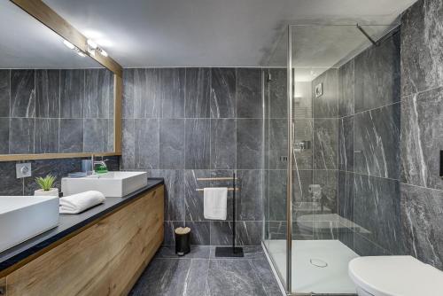 Pic Janvier, Alpes Agency, Les Praz, Chamonix, Sleeps 4-6