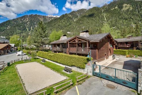 Pic Janvier, Alpes Agency, Les Praz, Chamonix, Sleeps 4-6