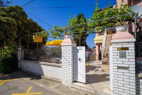 Apartments Delfin