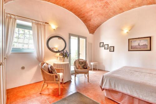 Φωτογραφία από το άλμπουμ του Appartamenti Villa La Fonte στο Σαν Τζιμινιάνο