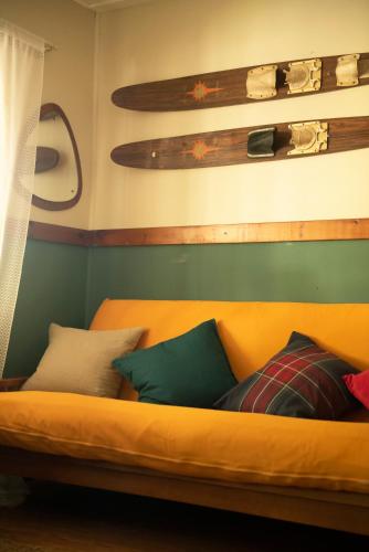 Katil atau katil-katil dalam bilik di Trekker, Treehouses cabins and lodge rooms