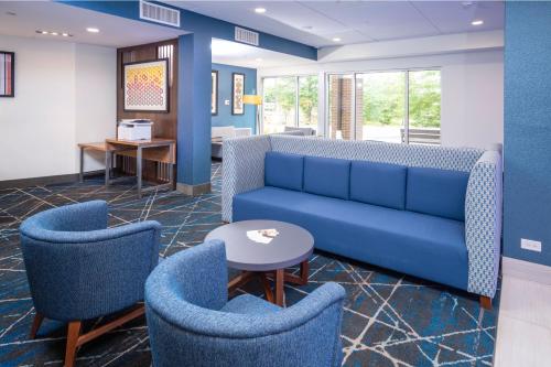 Χώρος καθιστικού στο Holiday Inn Express - Brevard by IHG