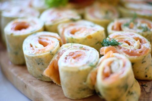 ホテルの敷地内または近くでの食事または食べ物