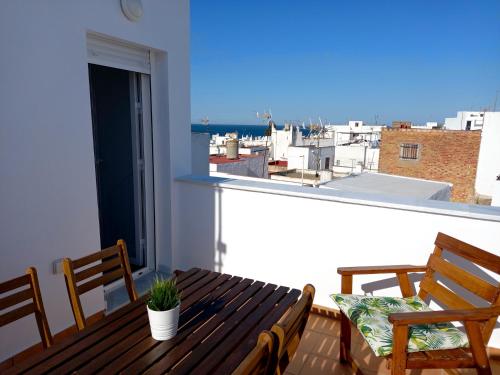 Casa Ortiz with private roof terrace - oceanview