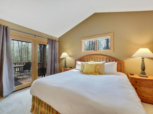378 Disciples Village Condo – Photos 2