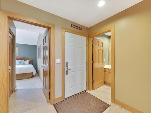 378 Disciples Village Condo – Photos 3
