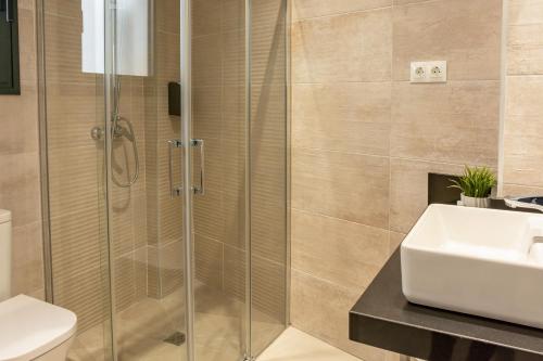 A bathroom at Apartamentos Kouohana