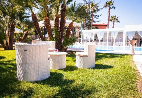 Πισίνα στο ή κοντά στο B&B Villa Adriana