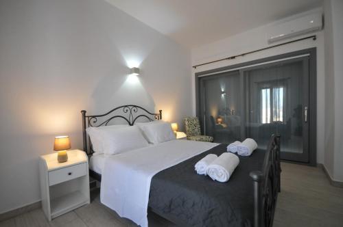 Gallery image of Blue diamonds villas Paros in Pounda