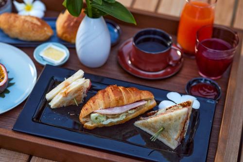 Mad på hotellet eller i nærheden