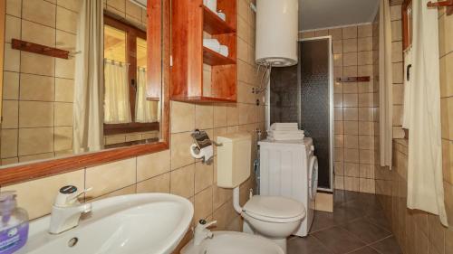 Phòng tắm tại Gorska kuća Elin
