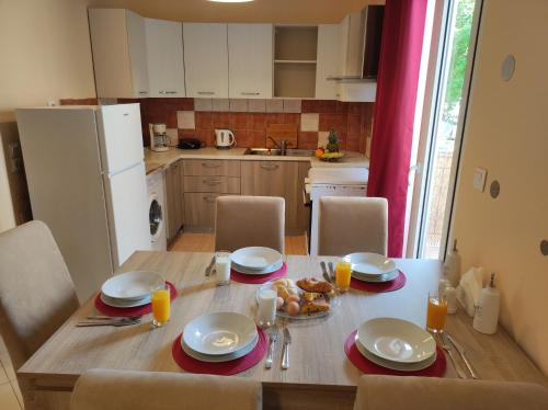 John's Apartment 1 in Argostoli