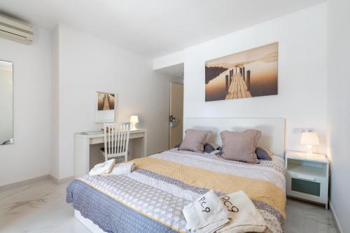 Posteľ alebo postele v izbe v ubytovaní Porto Cari 9 Apart Marina Cala dor