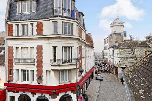 Pick A Flat's Apartment on Place du Tertre