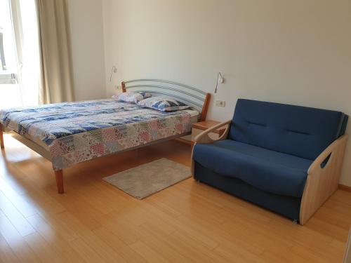 Abelia, two terraces, hot tub, free parking