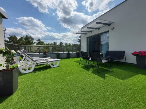 Apartament Leśny Taras z KLIMATYZACJĄ & Garaż podziemny w cenie-728-828-835- Targi Kielce