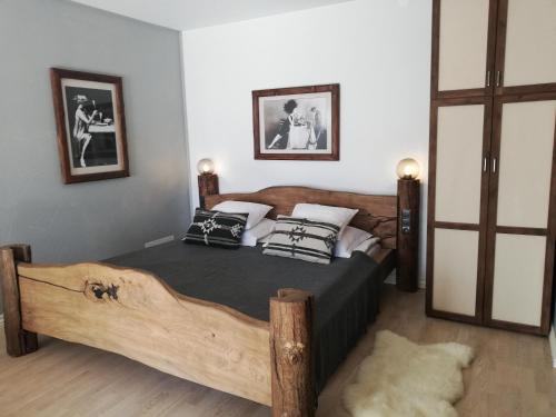 Postel nebo postele na pokoji v ubytování Vinoteegi Residents