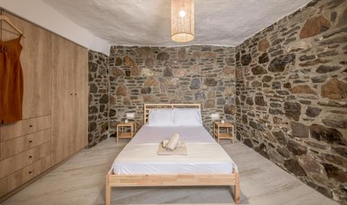 Gallery image of Salty Caves Apartments Milos in Tripiti
