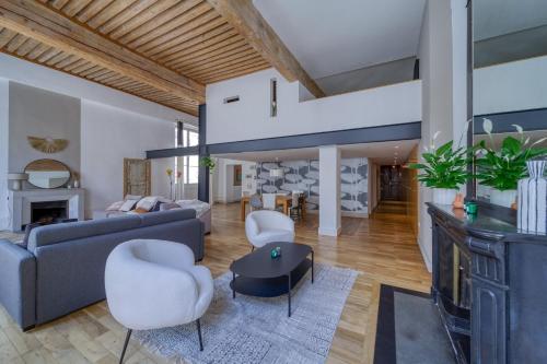 Photo de la galerie de l'établissement NOCNOC - L'architecte, charmant T5 en hyper centre, à Grenoble