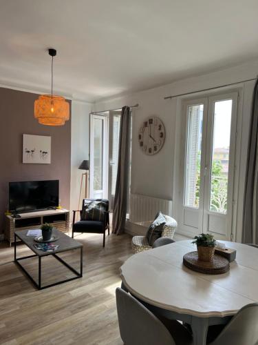 Magnifique Appartement 3 pièces Joliette Marseille PARKING PRIVATIF