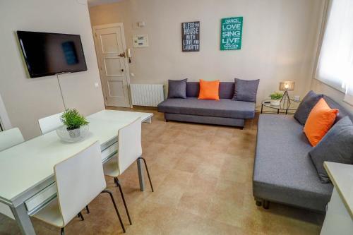 Benet Apartment by Hello Homes Sitges