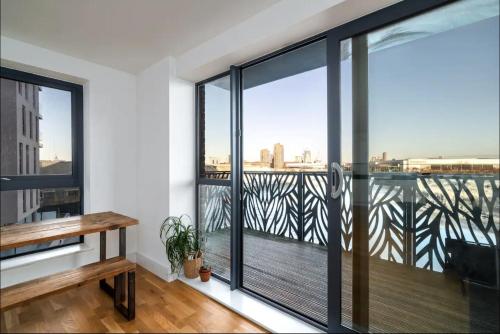 Gallery image of Stunning Riverside View Apartment, near Canary Wharf & O2 in London