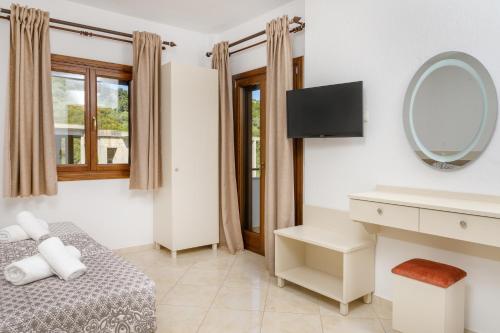 Gallery image of PENSION STELIOS in Ouranoupoli