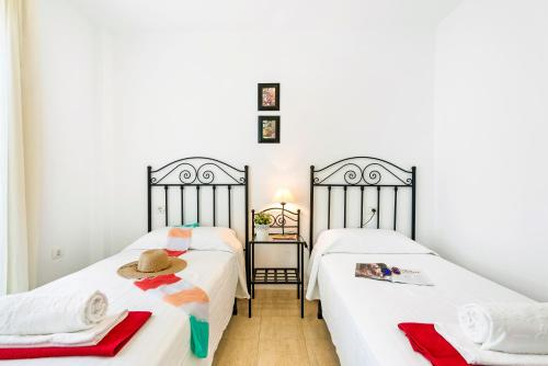 17 LOS CRISTIANOS CENTRAL by the BEACH ,WiFi