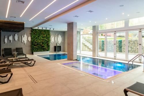 Bazén v ubytování Bukville Hotel & SPA nebo v jeho okolí