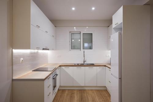 Central & Comfy apartment 2mins walking from metro