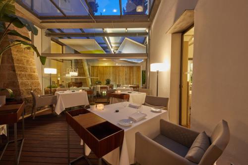 Un lugar para sentarse en Convent de la Missio - Grand Luxury Boutique hotel, Adults Only