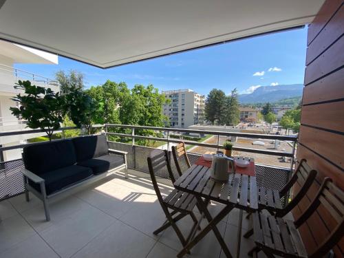 L'ORANGERAIE - Garage, Balcon, Proche Lac, Vue Montagne