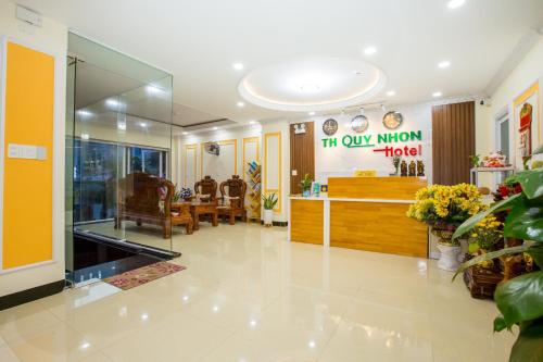 Ο χώρος του λόμπι ή της ρεσεψιόν στο TH Quy Nhơn Hotel