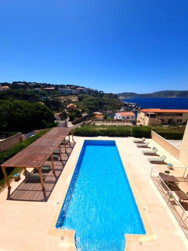 The swimming pool at or close to Hôtel Sole Mare