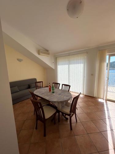 Posezení v ubytování Apartmani Tomić