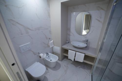 Ένα μπάνιο στο That's Amore Accommodation Tropea