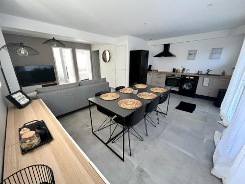 Gallery image of Les appartements du Carnot - Terrasses et Jardins in La Rochelle