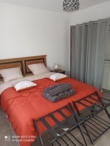 Postel nebo postele na pokoji v ubytování O GECKO MARIN T2 classé entre mer et village à pied