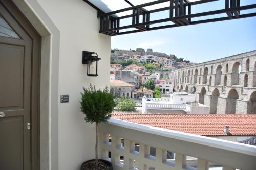 Plinthos Residence