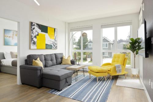 NEWLY BUILT 3 BD Condo with 2 full washrooms