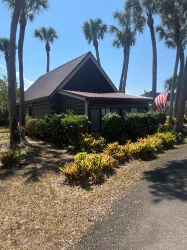 Off the Hook Log harbor cabin – Photos 2