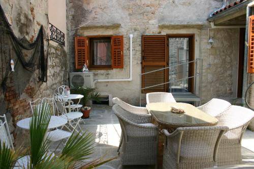 Imagen de la galería de Studio Apartment La Maison de Catherine, en Rovinj