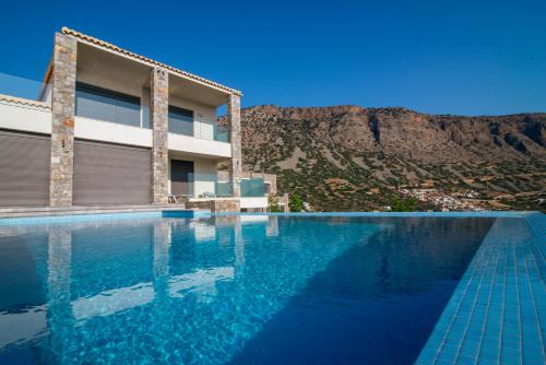 Fotografie z fotogalerie ubytování Red Rock villa, Plaka Elounda v destinaci Elounda